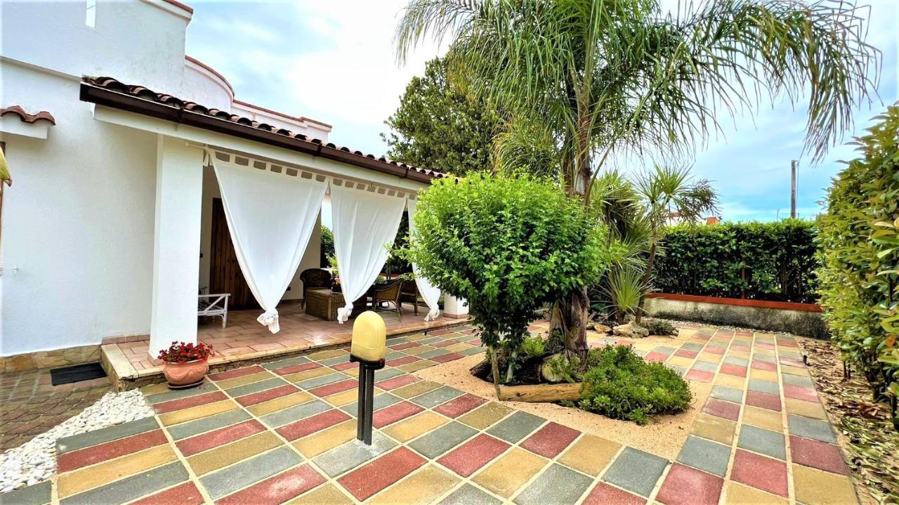 Salento Sunny House Villa Leporano Bagian luar foto